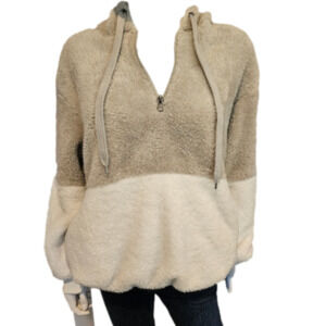 SOURCE Unknown Soft Fluffy 1/4 Zippered Sweatshirt Size L